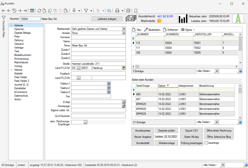 SelectLine neo ERP: Kundenstammdaten mit Adressfeldern sowie Serien- und Chargenübersicht im Desktop-Client.